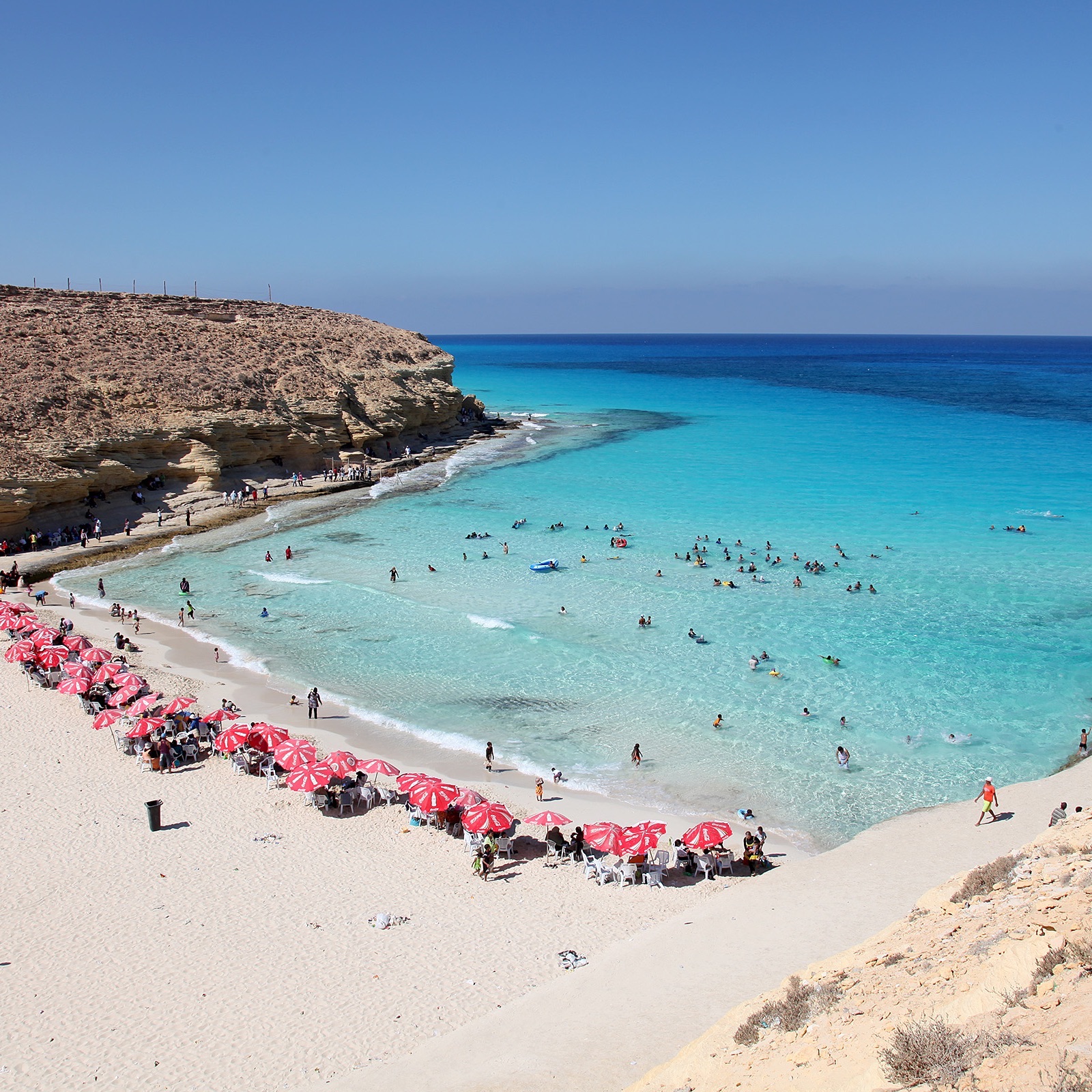 Dar Firdaws Internat Le Caire, sortie à la mer Marsa Matrouh. Dar Firdaws Internat Le Caire, sortie à la mer Marsa Matrouh.
