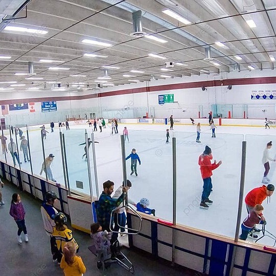L'internat Dar Firdaws au Caire organise des sorties à la patinoire L'internat Dar Firdaws au Caire organise des sorties à la patinoire